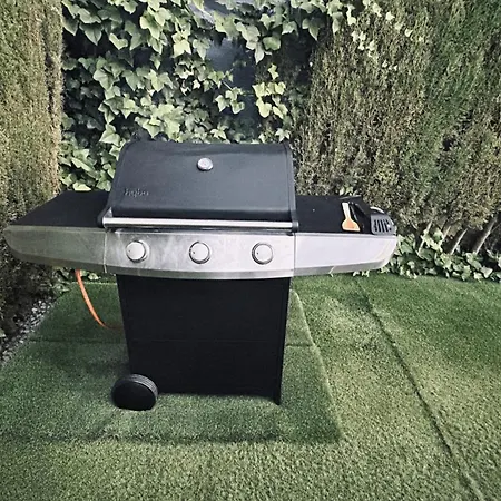 Extraordinaria Con Piscina Y Chimenea Сasa de vacaciones *